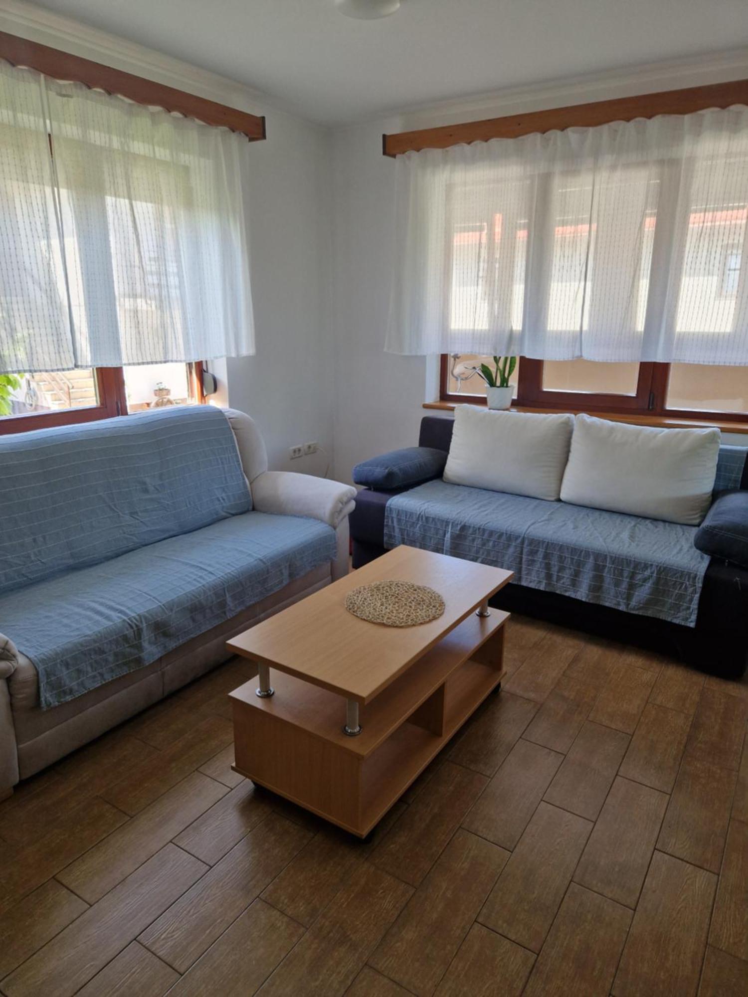 Apartma Mihatovi ピフカ エクステリア 写真